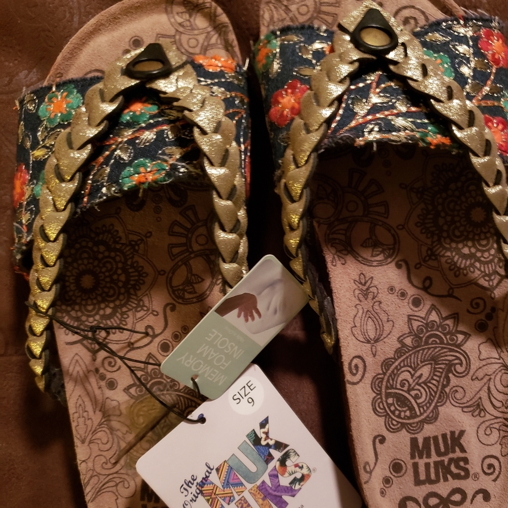 Muk Luks sandals